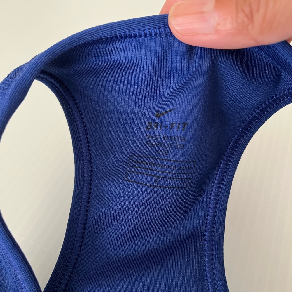 Nike Dri-Fit Sports Bra Size Small - Picture 6 of 7